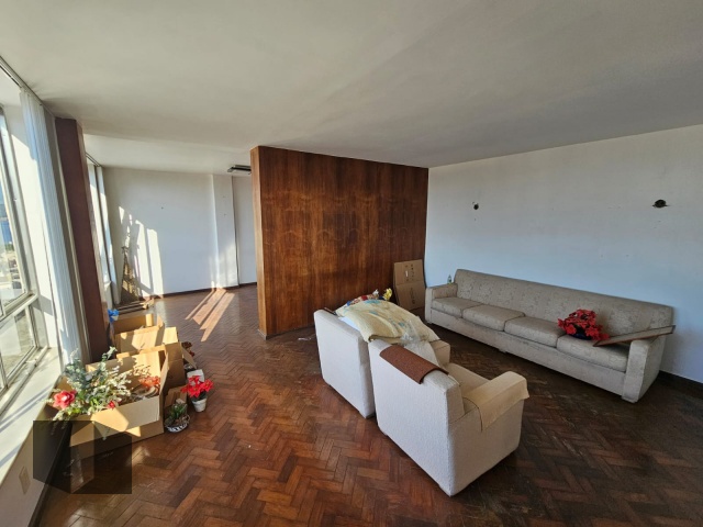 Apartamento à venda com 4 quartos, 187m² - Foto 5