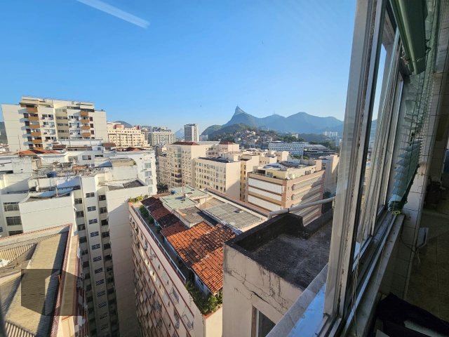 Apartamento à venda com 4 quartos, 187m² - Foto 17