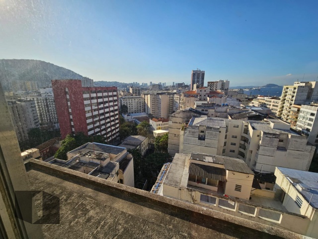 Apartamento à venda com 4 quartos, 187m² - Foto 6