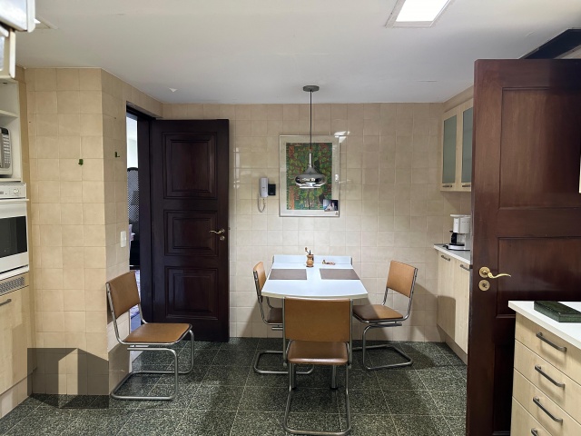 Apartamento à venda com 4 quartos, 280m² - Foto 7