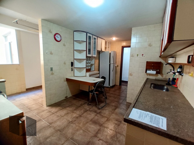 Apartamento à venda com 3 quartos, 196m² - Foto 16