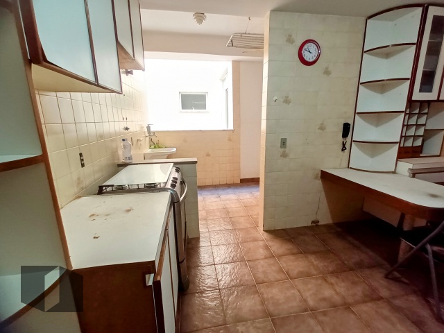 Apartamento à venda com 3 quartos, 196m² - Foto 18