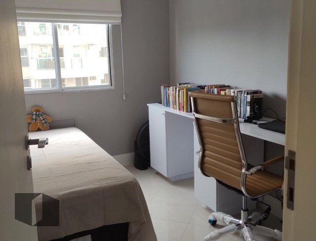 Apartamento à venda com 3 quartos, 80m² - Foto 13