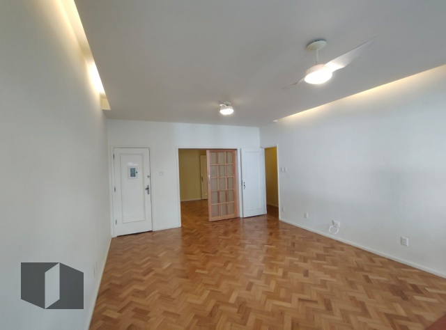 Apartamento à venda com 3 quartos, 129m² - Foto 1