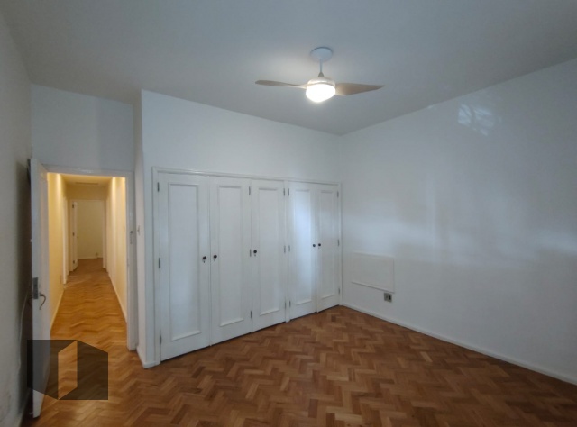 Apartamento à venda com 3 quartos, 129m² - Foto 12