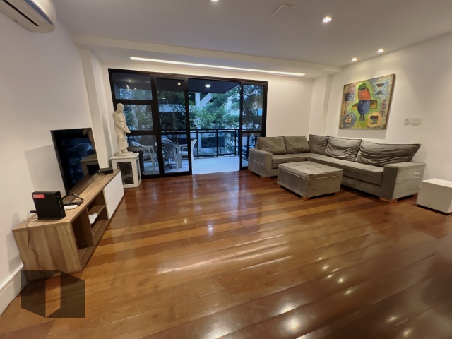 Cobertura à venda com 3 quartos, 280m² - Foto 1