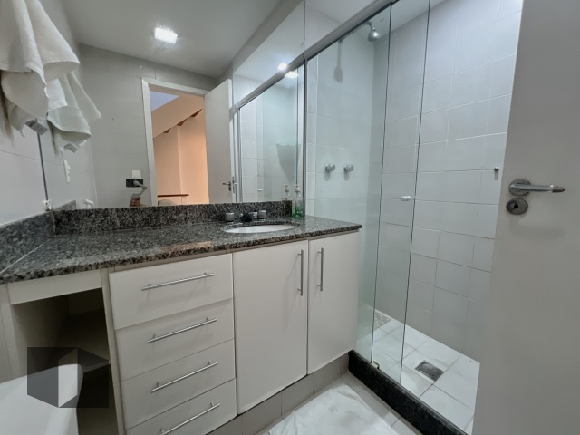 Cobertura à venda com 3 quartos, 280m² - Foto 32