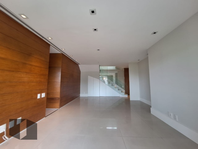 Cobertura à venda com 3 quartos, 205m² - Foto 1