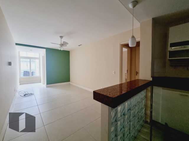 Apartamento à venda com 2 quartos, 76m² - Foto 1