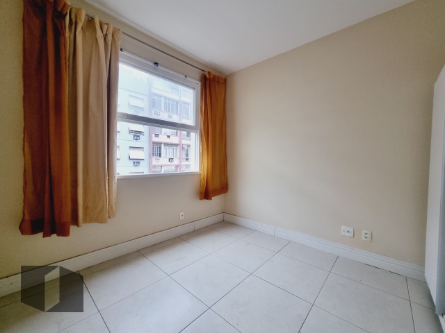 Apartamento à venda com 2 quartos, 76m² - Foto 4