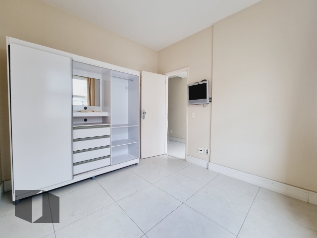 Apartamento à venda com 2 quartos, 76m² - Foto 5