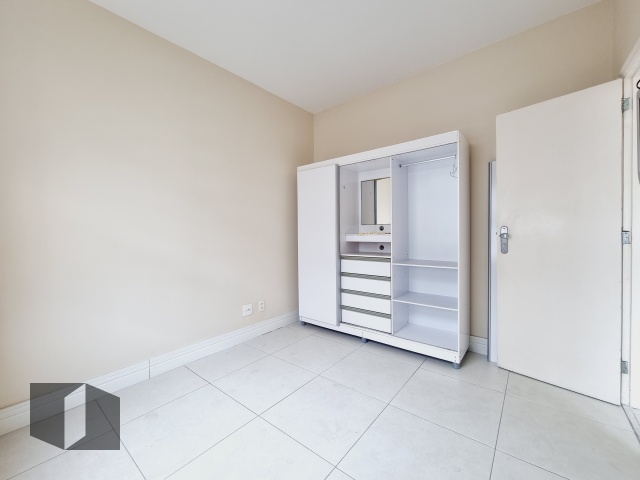 Apartamento à venda com 2 quartos, 76m² - Foto 7