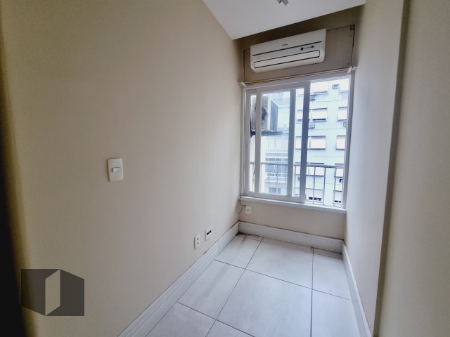 Apartamento à venda com 2 quartos, 76m² - Foto 12