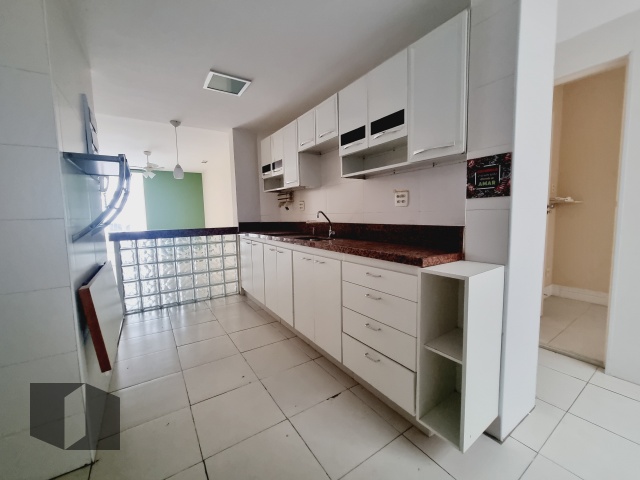 Apartamento à venda com 2 quartos, 76m² - Foto 19