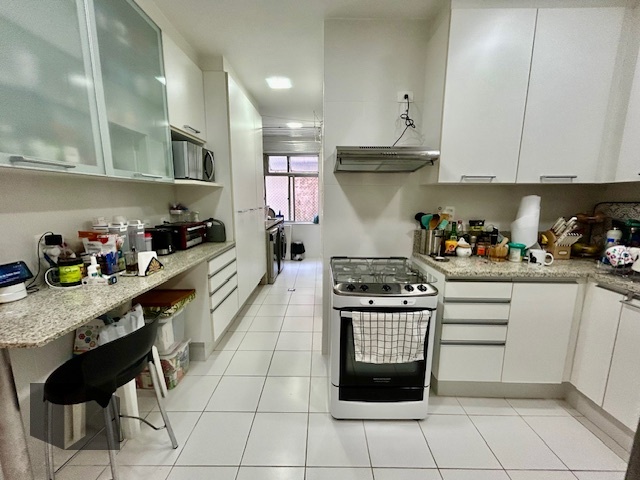 Apartamento para alugar com 3 quartos, 105m² - Foto 18