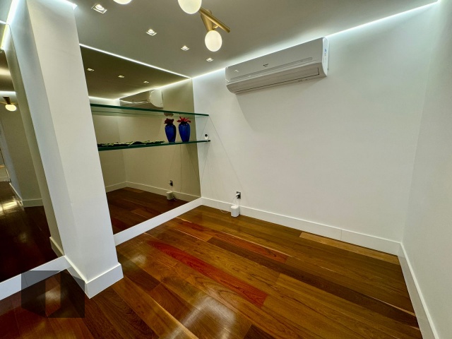 Apartamento para alugar com 3 quartos, 186m² - Foto 14