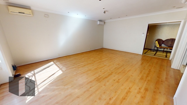 Apartamento à venda com 4 quartos, 214m² - Foto 2