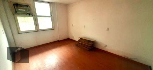 Apartamento à venda com 2 quartos, 76m² - Foto 9