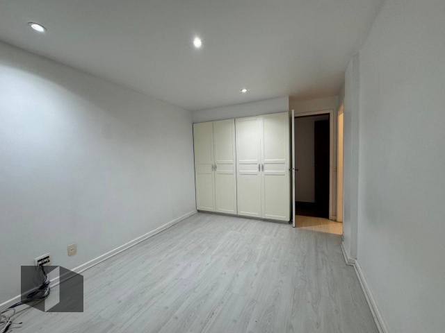 Cobertura à venda com 4 quartos, 350m² - Foto 13