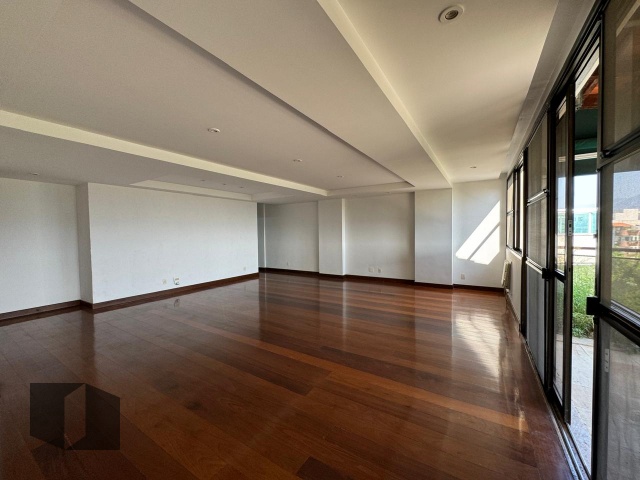 Cobertura à venda com 4 quartos, 350m² - Foto 5