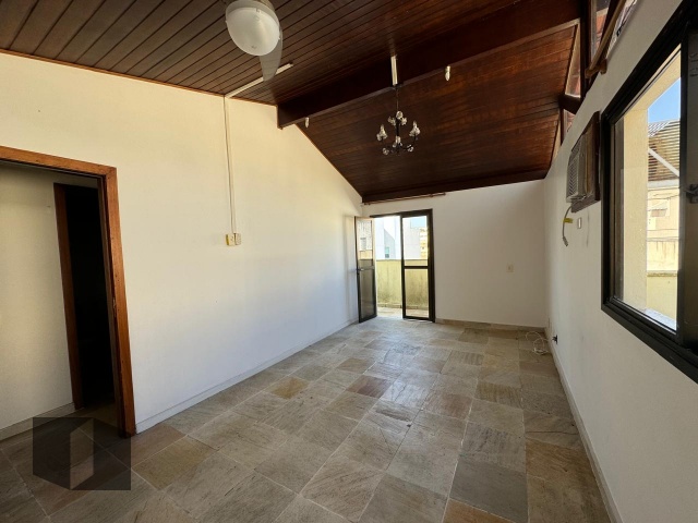 Cobertura à venda com 4 quartos, 350m² - Foto 15