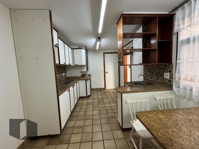 Cobertura à venda com 4 quartos, 350m² - Foto 18