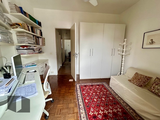 Apartamento à venda com 3 quartos, 222m² - Foto 11