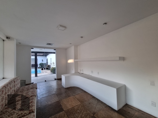 Casa para alugar com 5 quartos, 1008m² - Foto 10