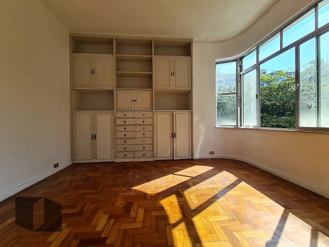 Quarto aberto para sala