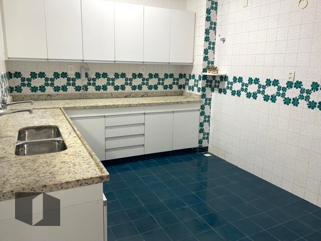 Apartamento à venda com 3 quartos, 218m² - Foto 40