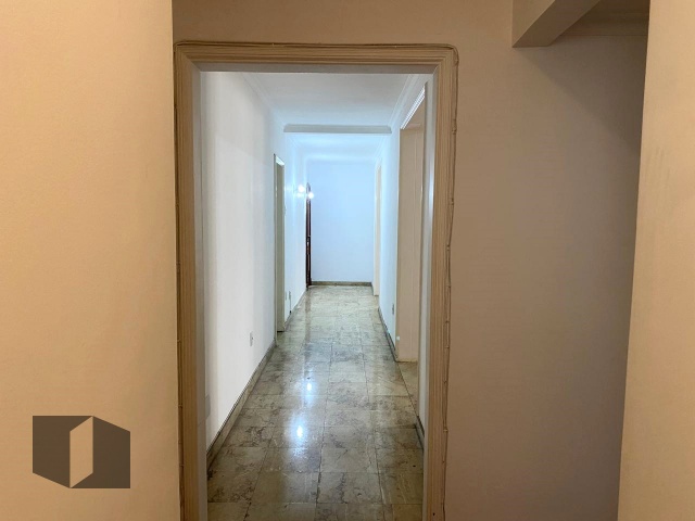 Apartamento à venda com 3 quartos, 218m² - Foto 18