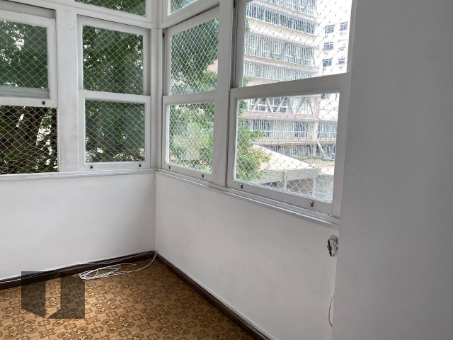 Apartamento à venda com 3 quartos, 218m² - Foto 34