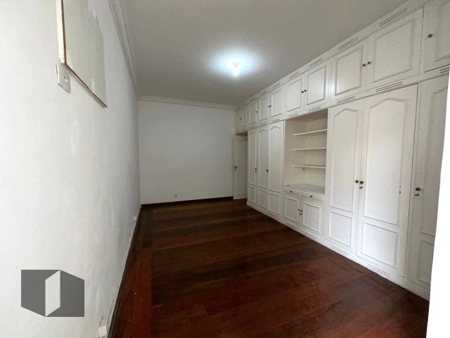 Apartamento à venda com 3 quartos, 218m² - Foto 32