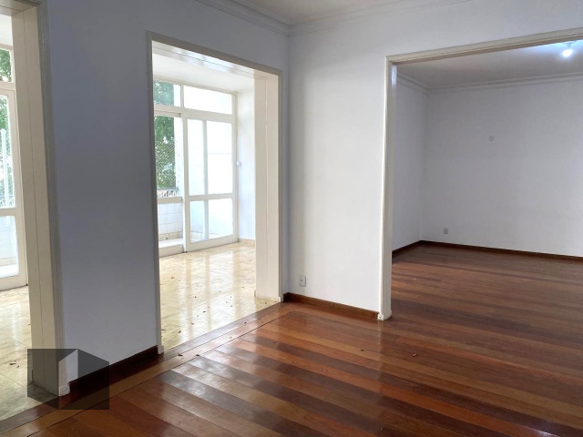 Apartamento à venda com 3 quartos, 218m² - Foto 8