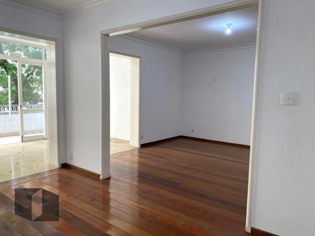 Apartamento à venda com 3 quartos, 218m² - Foto 6