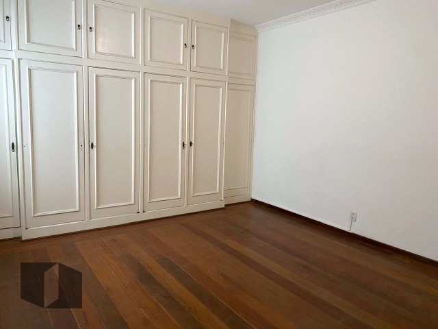 Apartamento à venda com 3 quartos, 218m² - Foto 26