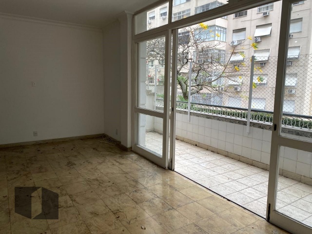 Apartamento à venda com 3 quartos, 218m² - Foto 13