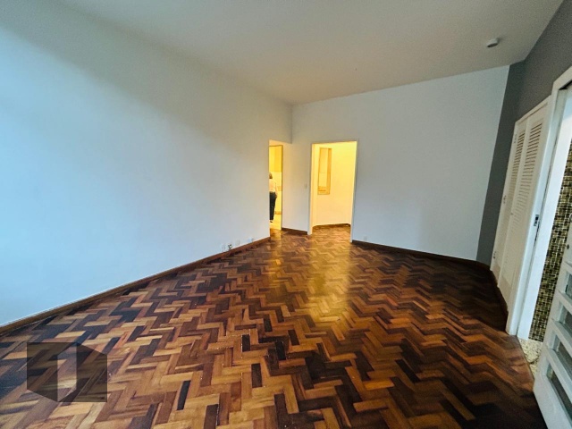 Apartamento à venda com 3 quartos, 120m² - Foto 2