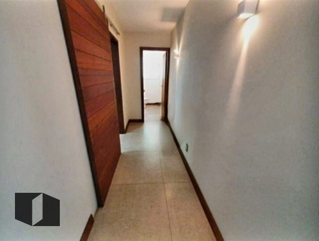 Casa de Condomínio à venda com 4 quartos, 585m² - Foto 26