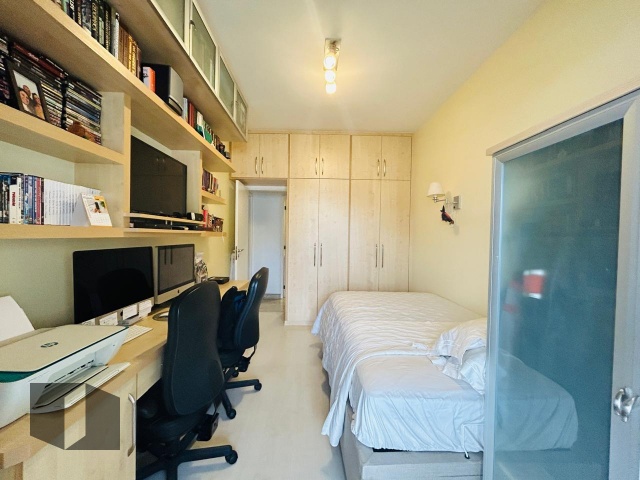 Apartamento à venda com 2 quartos, 110m² - Foto 11