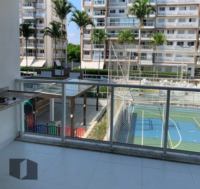 Apartamento à venda com 2 quartos, 83m² - Foto 3