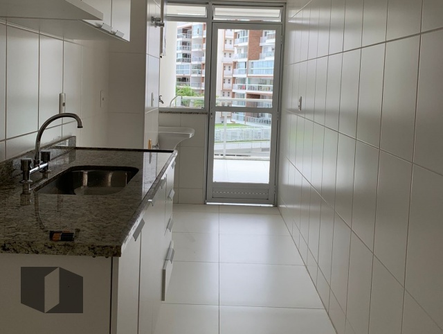 Apartamento à venda com 2 quartos, 67m² - Foto 11