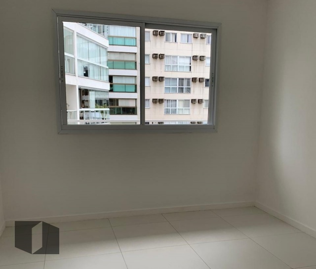 Apartamento à venda com 3 quartos, 83m² - Foto 6