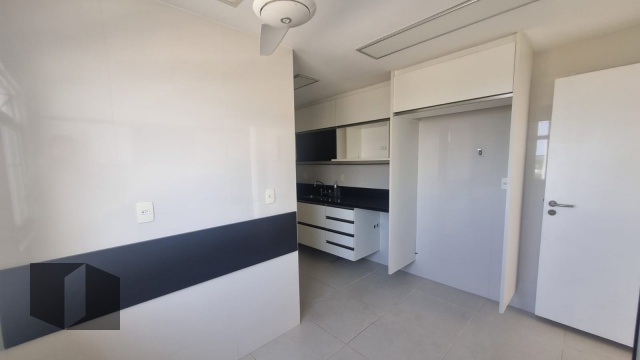 Cobertura à venda com 3 quartos, 249m² - Foto 17