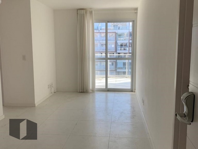 Apartamento à venda com 2 quartos, 67m² - Foto 1