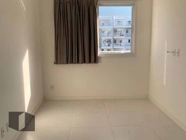 Apartamento à venda com 2 quartos, 67m² - Foto 9