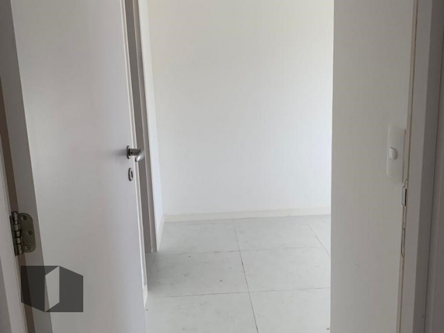 Apartamento à venda com 2 quartos, 67m² - Foto 6