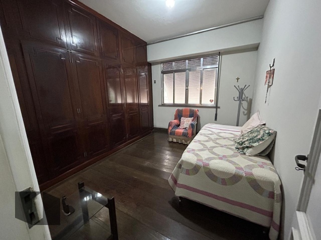 Apartamento à venda com 4 quartos, 225m² - Foto 19