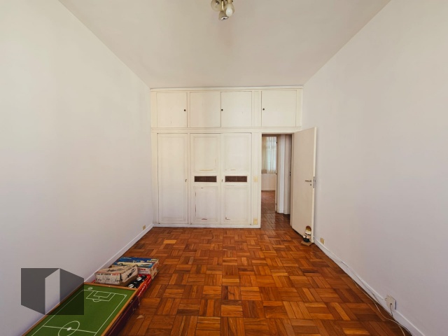 Apartamento à venda com 4 quartos, 180m² - Foto 13