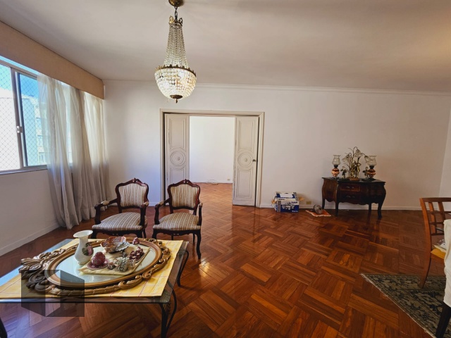 Apartamento à venda com 4 quartos, 180m² - Foto 4